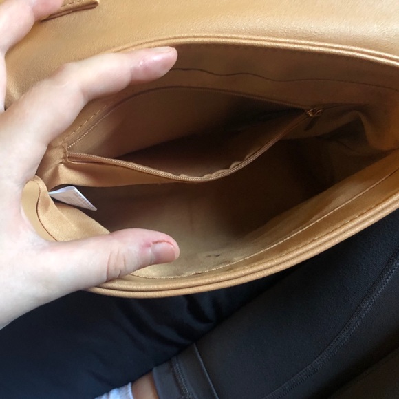 Tan/Light Beige small purse FashionNova - Picture 8 of 8